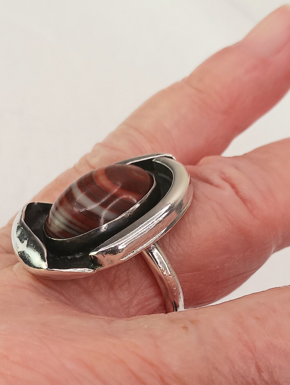 Ring 7.75 Navajo Native American Vintage Sterling Banded Agate Large Cabochon